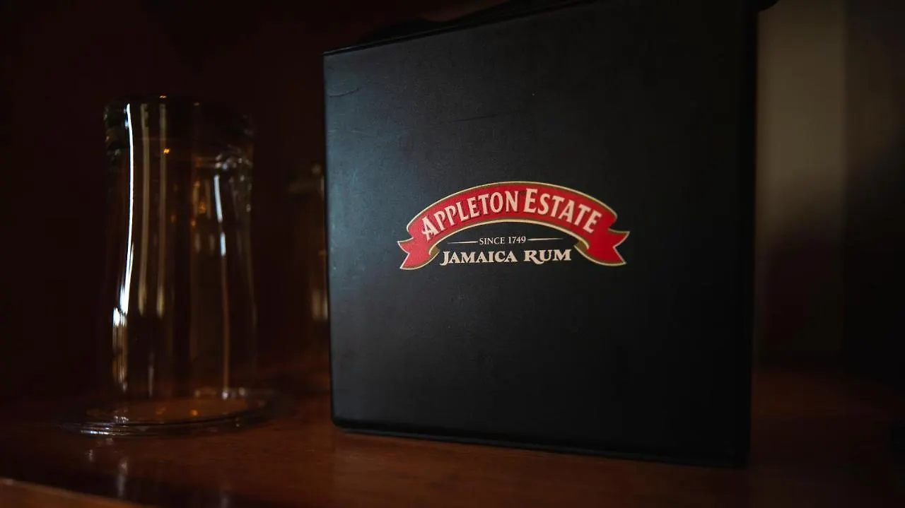*****  The Spa Retreat Boutique Hotel Negril Jamaica